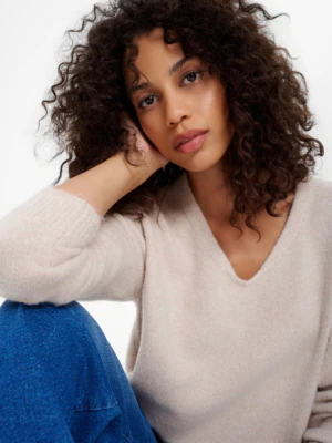 Beżowy sweter z dodatkiem wełny Greenpoint