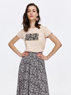 Beżowy t-shirt z nadrukiem