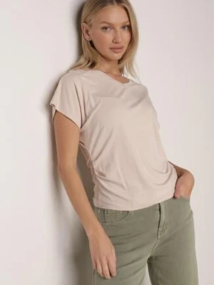 Beżowy T-shirt z Wiskozy z Trójkątnym Dekoltem Achiore elsa.m by may