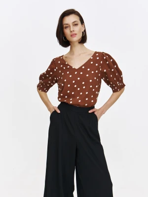 Beżowy top w grochy z krótkimi bufiastymi rękawami Top Secret