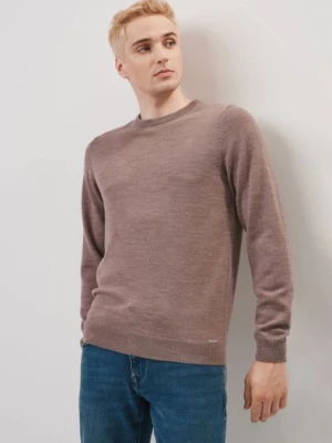 Beżowy wełniany sweter męski OCHNIK