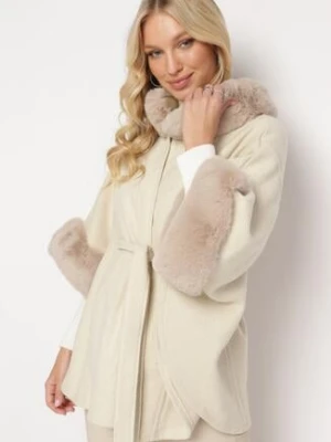 Beżowy Wiskozowy Płaszcz Ponczo z Futerkiem i Paskiem w Talii Simantika elsa.m by may