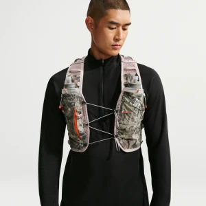 Bezrękawnik Nike ACG „Chamo Camo” (5 - Brązowy