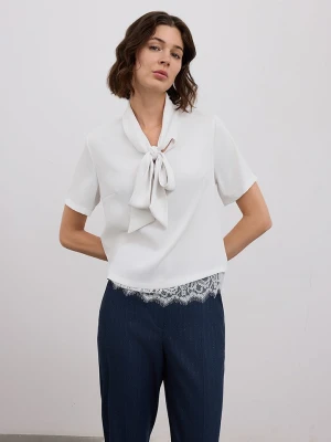 BGN Bluzka w kolorze białym rozmiar: 40