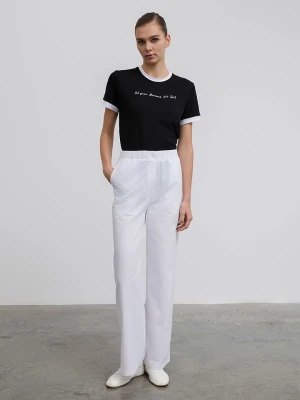 BGN Spodnie w kolorze białym rozmiar: 36