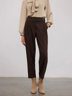 BGN Spodnie w kolorze brązowym rozmiar: 40