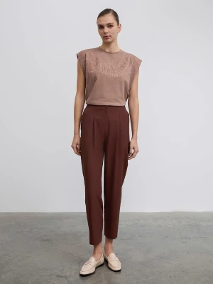 BGN Spodnie w kolorze brązowym rozmiar: 36