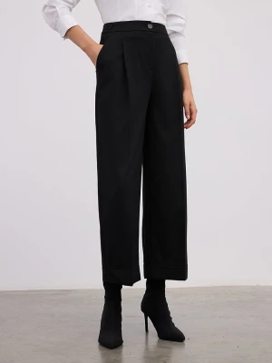 Zdjęcie produktu BGN Spodnie w kolorze czarnym rozmiar: 36