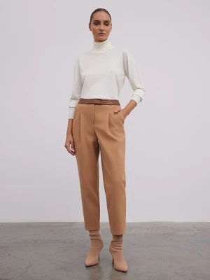 BGN Spodnie w kolorze jasnobrązowym rozmiar: 36