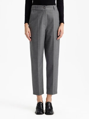 BGN Spodnie w kolorze szarym rozmiar: 38