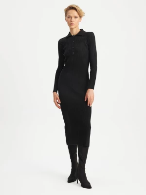 BGN Sukienka dzianinowa w kolorze czarnym rozmiar: 38