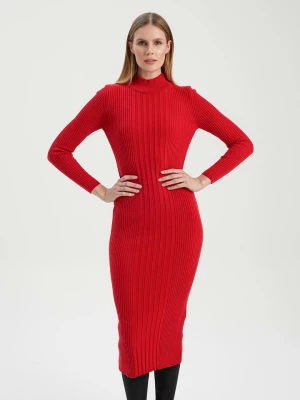 BGN Sukienka dzianinowa w kolorze czerwonym rozmiar: 38