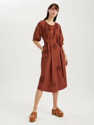 BGN Sukienka w kolorze brązowym rozmiar: 36