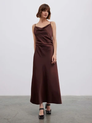 BGN Sukienka w kolorze brązowym rozmiar: 40