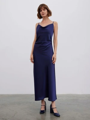 BGN Sukienka w kolorze granatowym rozmiar: 40