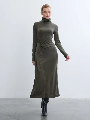 BGN Sukienka w kolorze khaki rozmiar: 40