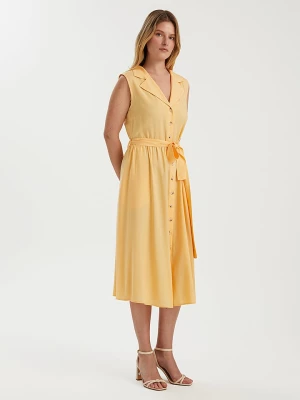 BGN Sukienka w kolorze żółtym rozmiar: 40