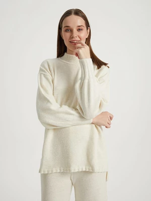 BGN Sweter w kolorze kremowym rozmiar: 36