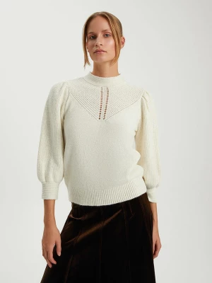 BGN Sweter w kolorze kremowym rozmiar: 40