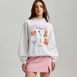 Biała bluza z kapturem i nadrukiem Girls Favs House
