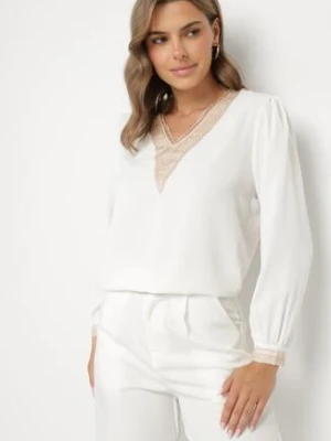 Biała Bluzka w Rustykalnym Stylu z Koronką i Dekoltem w Serek Gonlira j&x