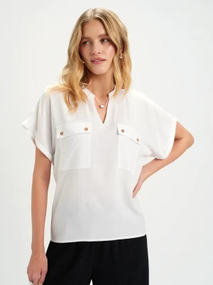 Biała bluzka z kieszeniami Top Secret