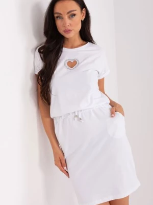 Biała damska sukienka dresowa ze ściągaczem RELEVANCE