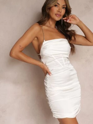 Biała Dopasowana Mini Sukienka na Cyrkoniowych Ramiączkach Ozdobiona Marszczeniami Esterells
