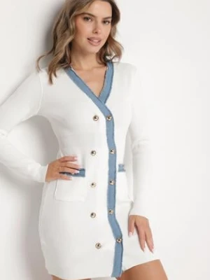 Biała Dzianinowa Sukienka z Wiskozą w Stylu Retro z Ozdobnymi Napami Tesmere rosa