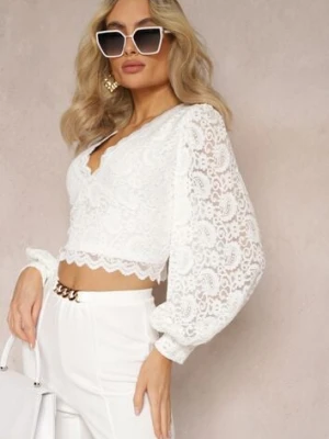 Biała Koronkowa Bluzka o Krótkim Fasonie z Mankietami Skylame by swan