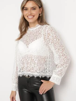 Biała Koronkowa Bluzka ze Stójką i Rozcięciem na Plecach Zapinana na Guzik Vaianae rosa