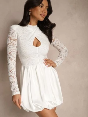 Biała Koronkowa Sukienka Bombka o Rozkloszowanym Kroju z Wycięciem Desoriel allyson