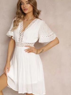 Biała Koronkowa Sukienka Mini z Ozdobnymi Rękawami i Gumkami w Pasie Syia elsa.m by may
