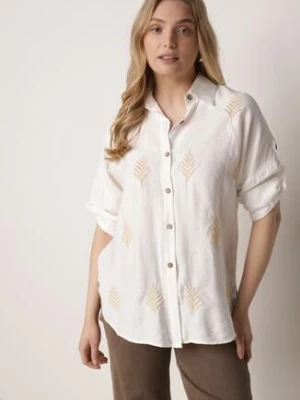 Biała Koszula Boho z Wiskozy z Dłuższym Tyłem i Podpinanymi Rękawami Delmarene ambitionfly