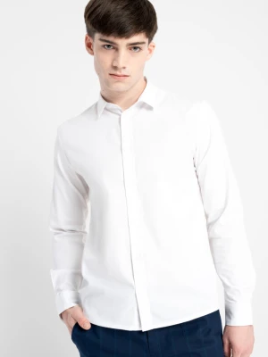 Biała koszula o klasycznym kroju z długim rękawem Reporter
