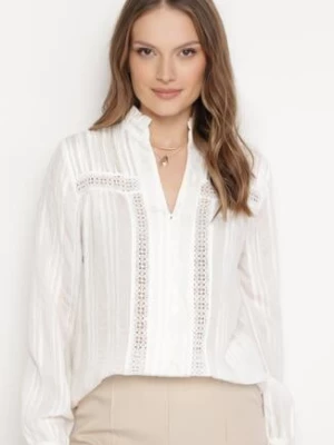 Zdjęcie produktu Biała Koszula w Stylu Boho z Ażurowymi Lamówkami Larsula