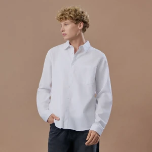 Biała koszula z długim rękawem i kieszonką House