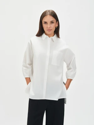 Biała koszula z dłuższym tyłem