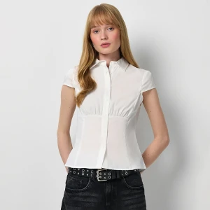 Biała koszula z krótkim rękawem House