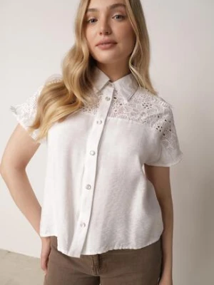 Biała Koszula z Wiskozy na Krótki Rękaw z Ażurowymi Wstawkami Kakara romee's