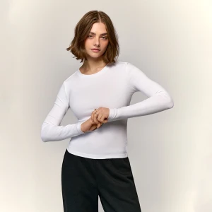 Biała koszulka basic z długim rękawem House