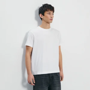 Biała koszulka boxy z okrągłym dekoltem House