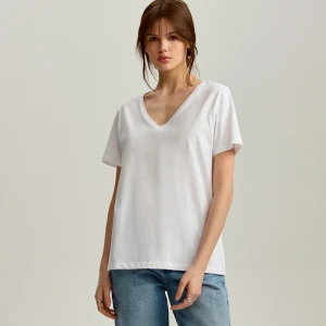 Biała koszulka z dekoltem w serek House