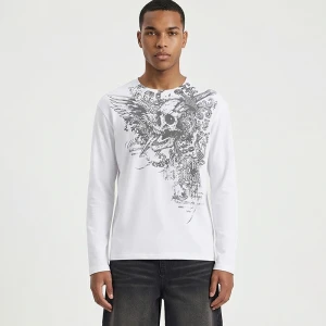 Biała koszulka z długim rękawem i nadrukiem z czaszką i mieczem House