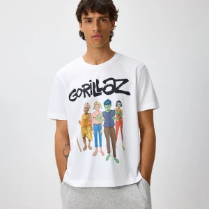 Biała koszulka z krótkim rękawem i nadrukiem Gorillaz House