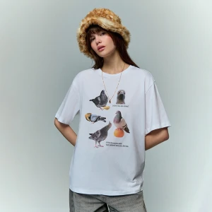 Biała koszulka z nadrukiem gołębi House