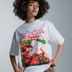 Biała koszulka z nadrukiem Jennie Kim House