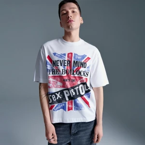 Biała koszulka z nadrukiem Sex Pistols House