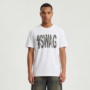 Zdjęcie produktu Biała koszulka z nadrukiem #SWAG House