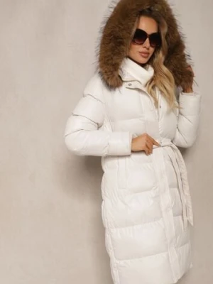 Biała Kurtka Pikowana o Długim Kroju z Kapturem Wiązana w Pasie z Odpinanym Futerkiem Phorira jstyle